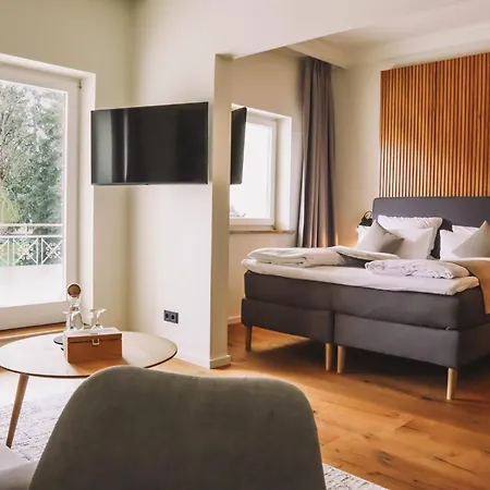 Parkhotel ホテル 4*