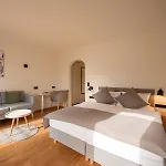 Parkhotel فندق 4*
